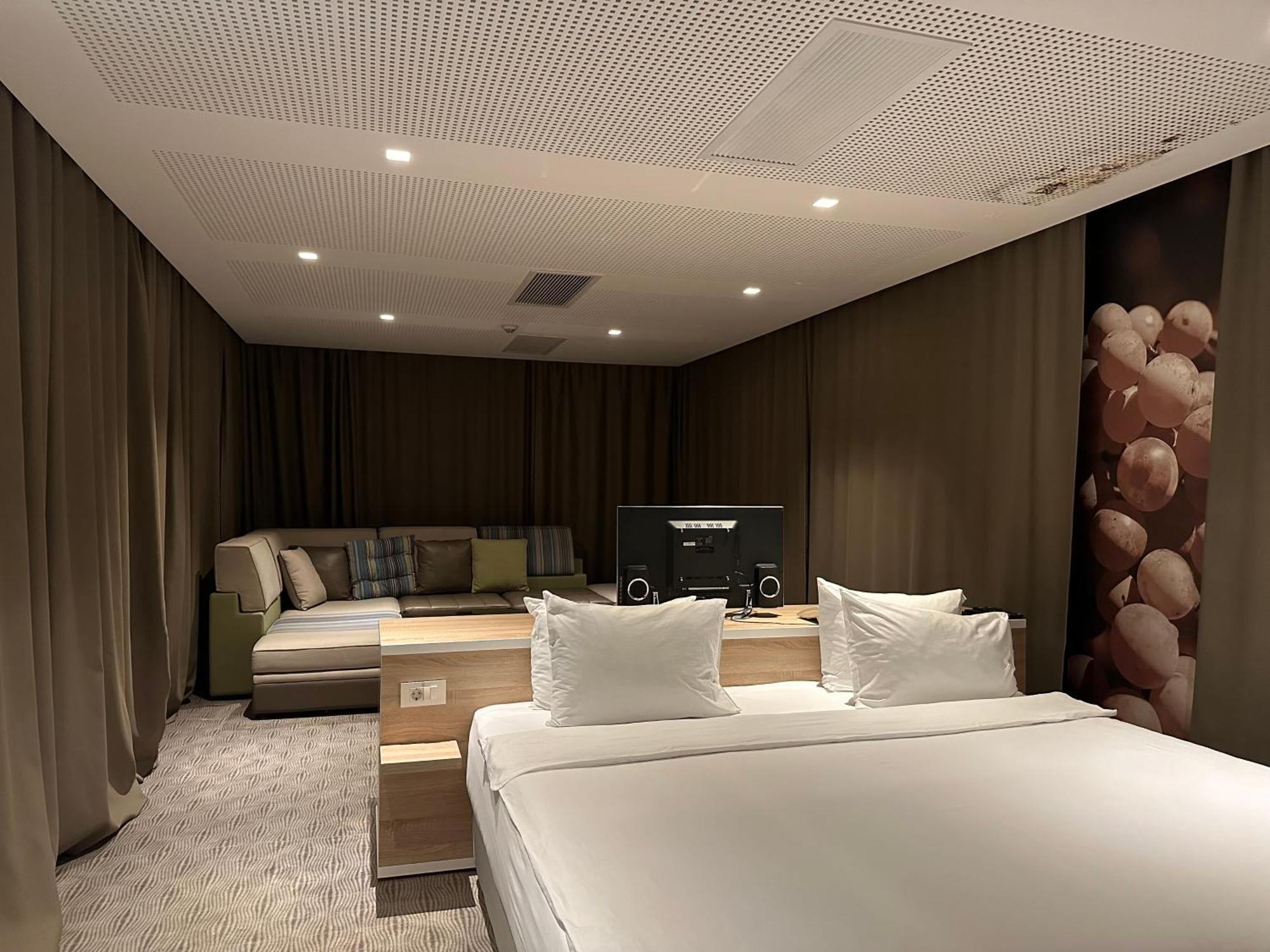 Hotel Nar 트레빈예 외부 사진