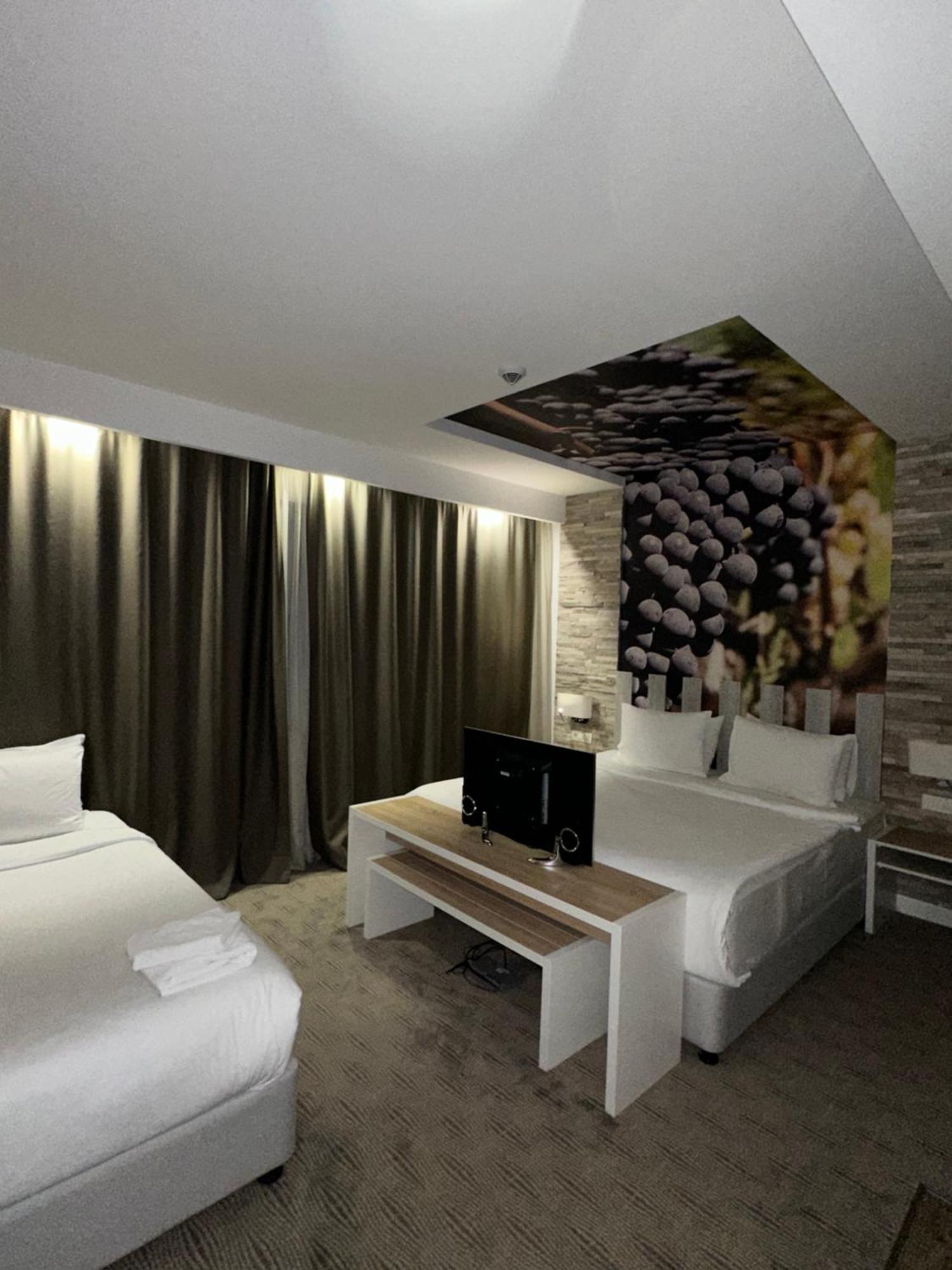 Hotel Nar 트레빈예 외부 사진