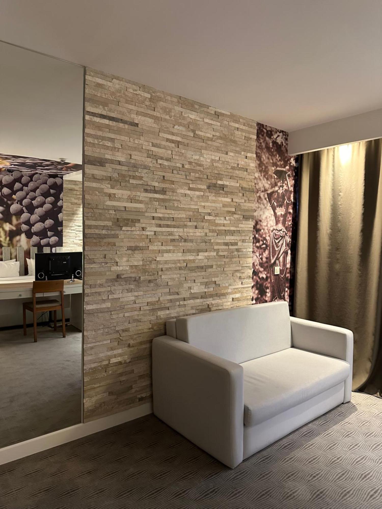 Hotel Nar 트레빈예 외부 사진