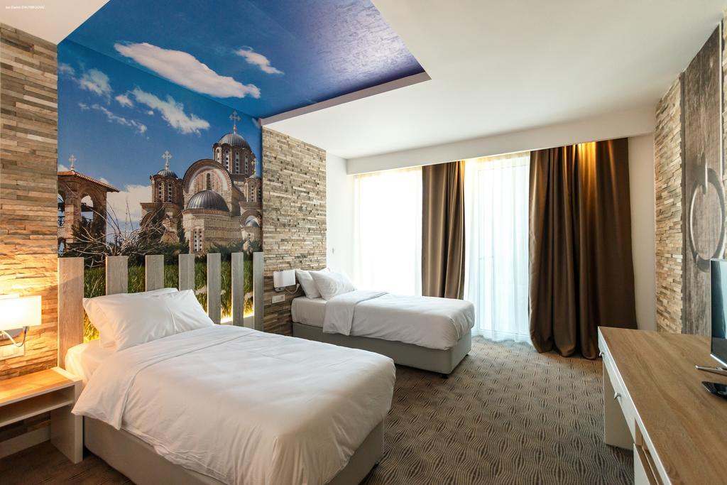Hotel Nar 트레빈예 외부 사진